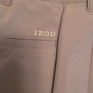 IZOD GOLF SHORTS SIZE 40